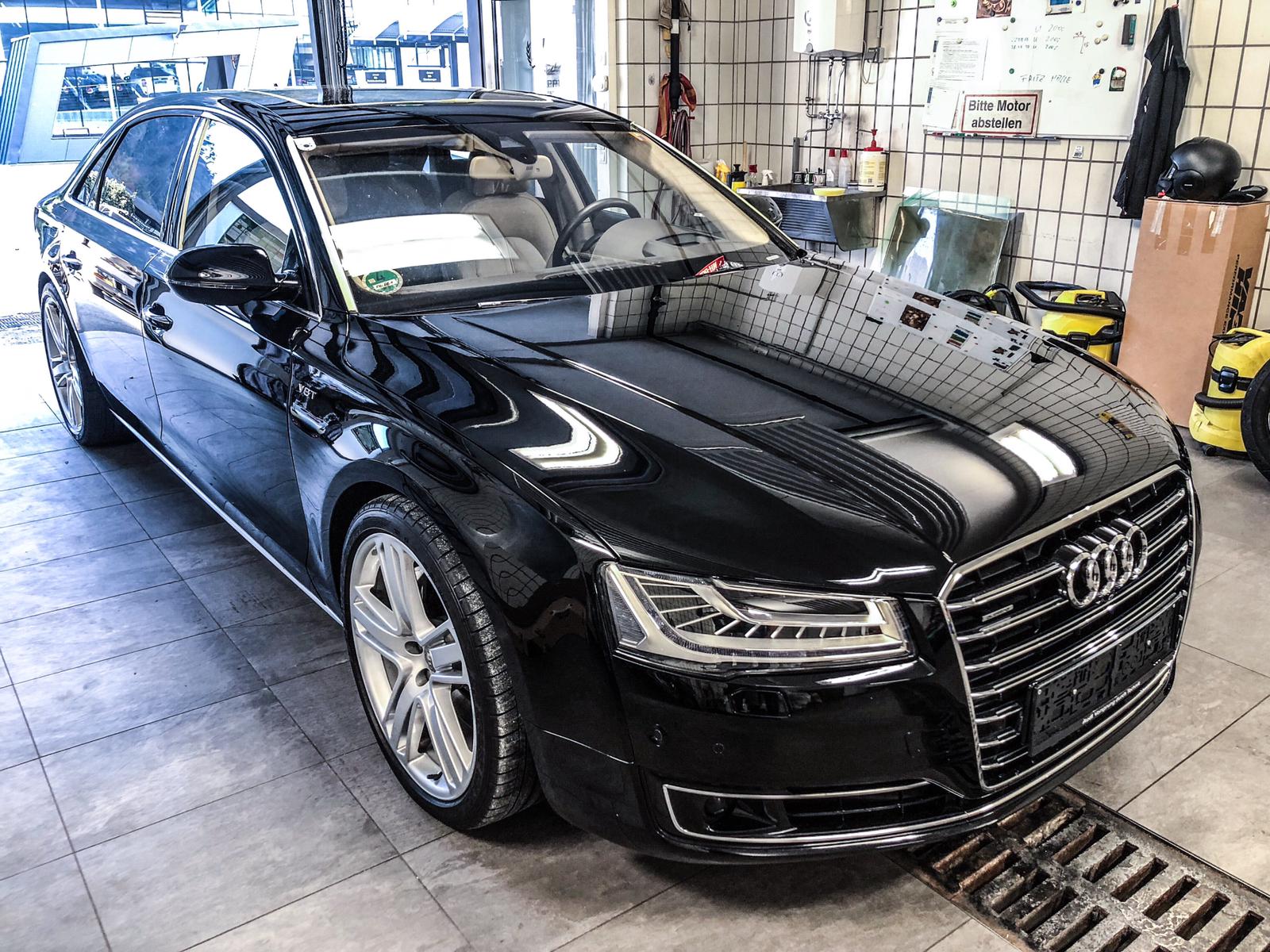 Audi schwarz